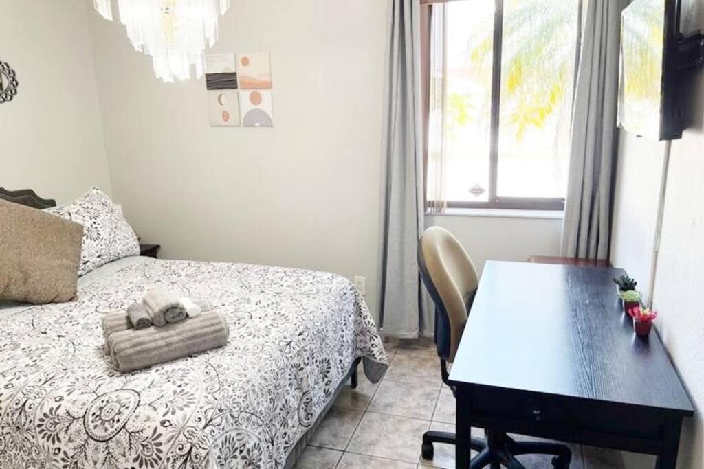 Amazing & Cozy Duplex Near Zoo Miami ! Villa Dış mekan fotoğraf