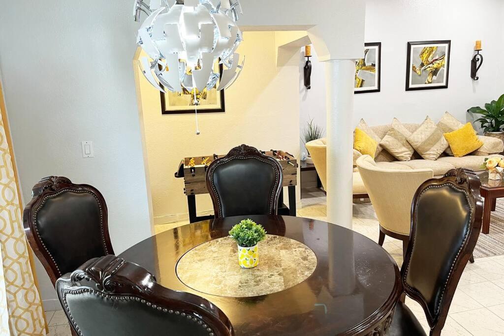 Amazing & Cozy Duplex Near Zoo Miami ! Villa Dış mekan fotoğraf